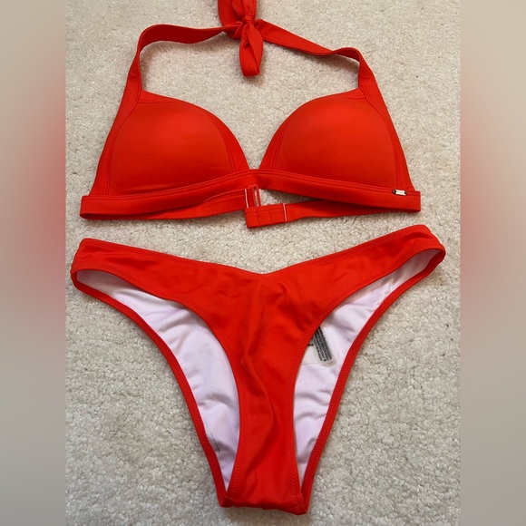 PINK Victoria's Secret Other - PINK orange bikini halter push up set